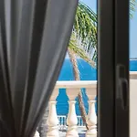 The View - Waterfront With Pool Brucoli