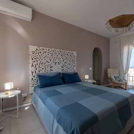 Апартаменты The View - Waterfront With Pool *